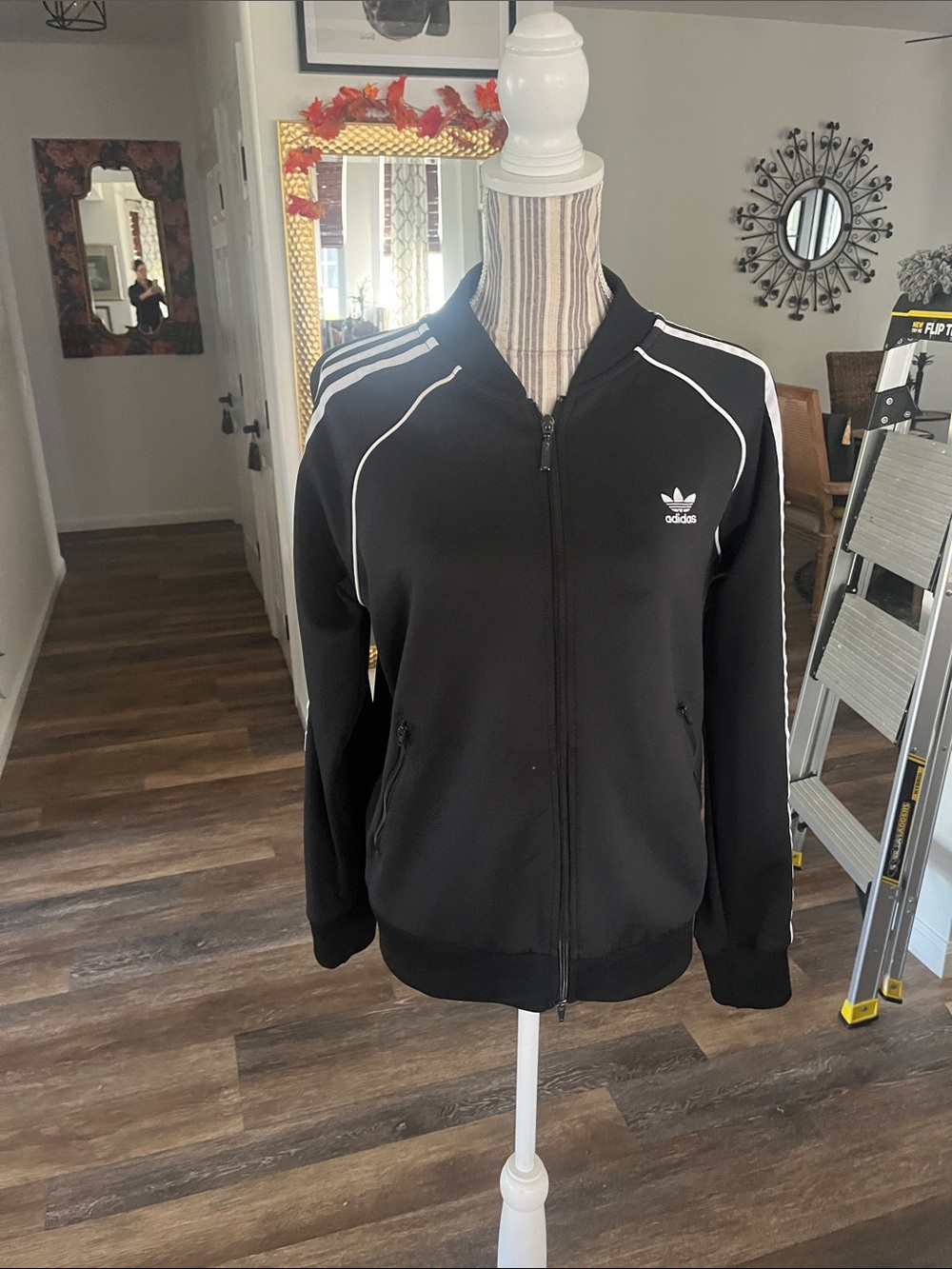 Adidas sport zippered jacket sz M
